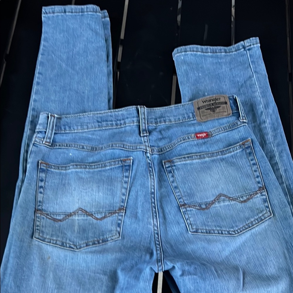 Wrangler Blue Straight Jeans Classic Style